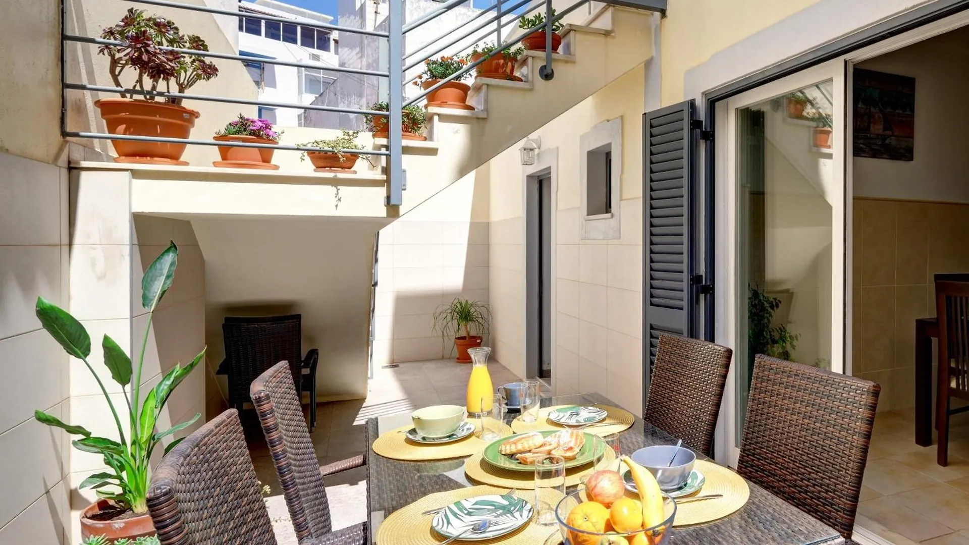 City Center, Private Parking, Ac, 6Ppl. Olhao